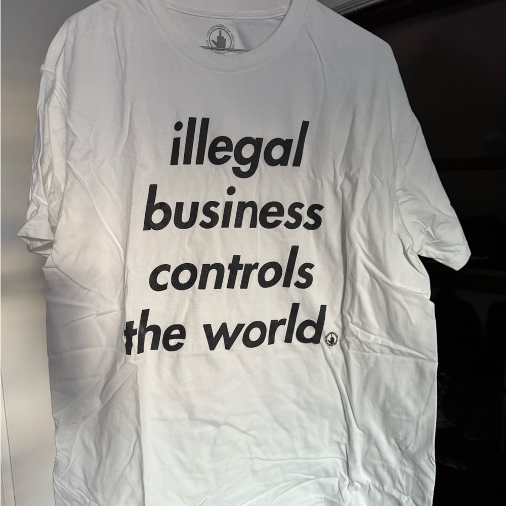White Graphic Tee - Short Sleeve